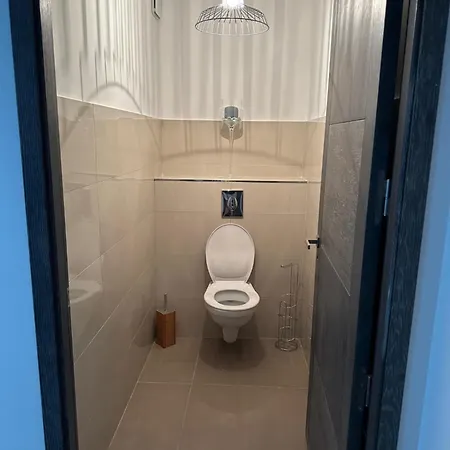 Vecchio Spacieux Climatise 100 M² * Porto-Vecchio (Corsica)