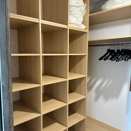 Vecchio Spacieux Climatise 100 M² *